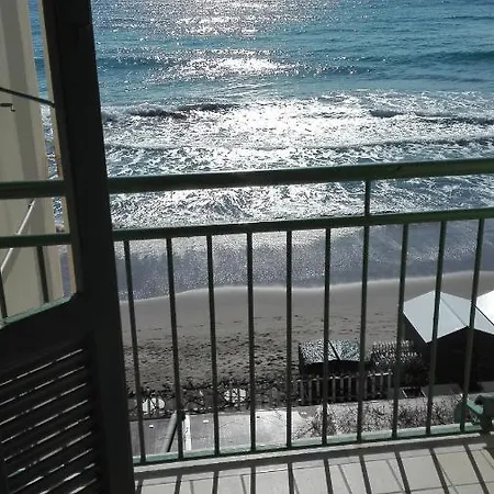 Eden Alaxi Hotel