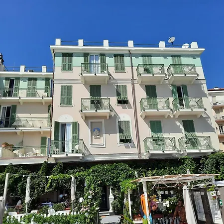 Eden Alaxi Hotell Alassio