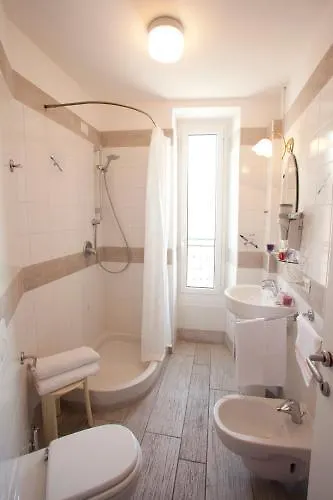 Отель Eden Alaxi