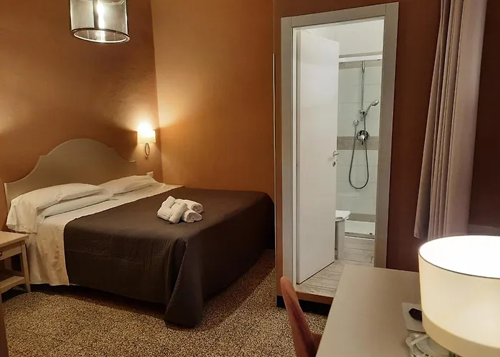 Отель Eden Alaxi