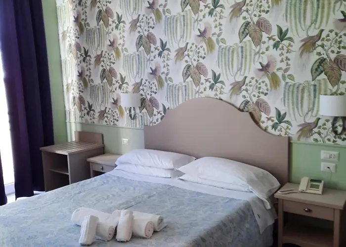 Eden Alaxi Отель