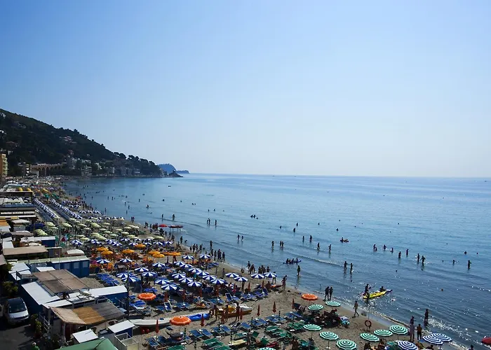 Отель Eden Alaxi 3*