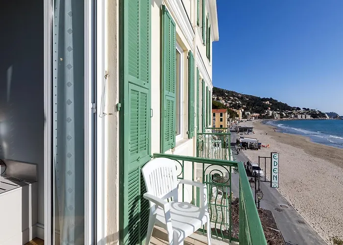 Отель Eden Alaxi 3*